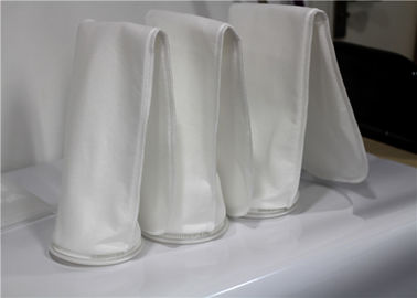 Porcellana Grande sacchetto filtro liquido di nylon, superficie regolare di bloccaggio della piccola particella del sacchetto filtro da 150 micron fornitore